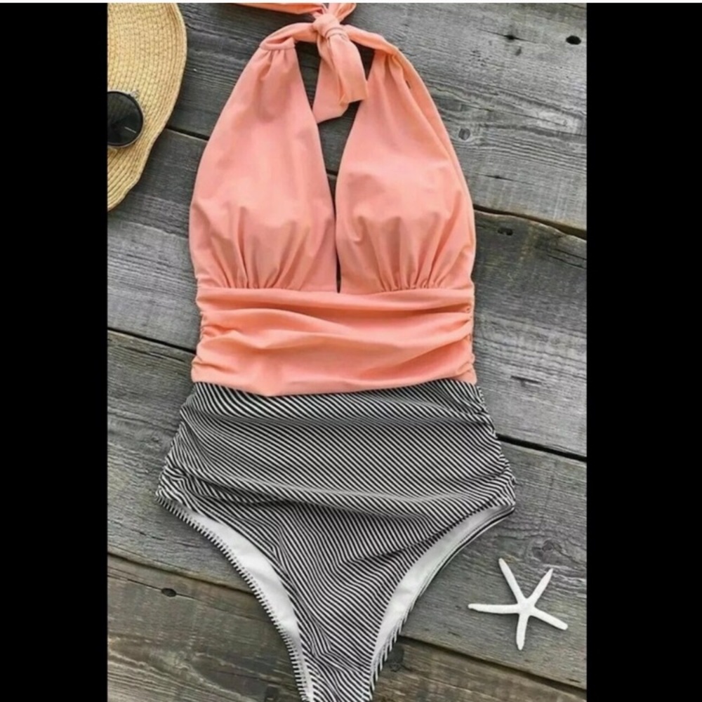 NWT Cupshe Swimsuit 🩱 💕